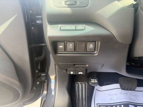 Used 2018 Nissan Altima 2.5 SV w/ 2.5 SV Technology Package FWD image 22