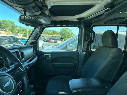 Used 2019 Jeep Wrangler Unlimited Sport S AWD/4WD image 8
