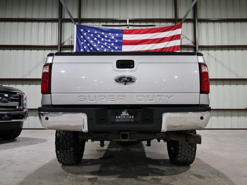 Used 2015 Ford F350 Lariat AWD/4WD image 9