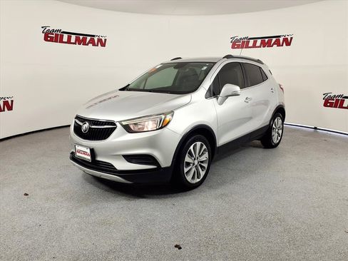Used 2018 Buick Encore Preferred image 3