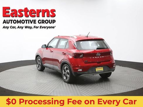 Used 2023 Hyundai Venue Limited FWD image 66