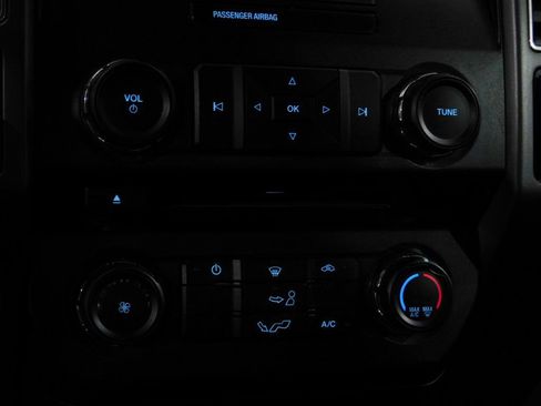 Used 2018 Ford F150 XLT w/ Heavy-Duty Payload Package image 49