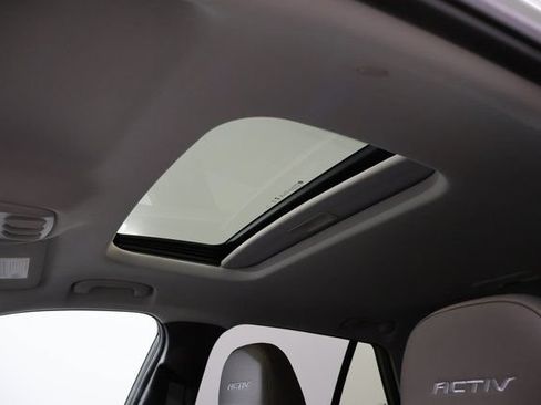 New 2026 Chevrolet Trax ACTIV w/ Sunroof Package FWD image 14