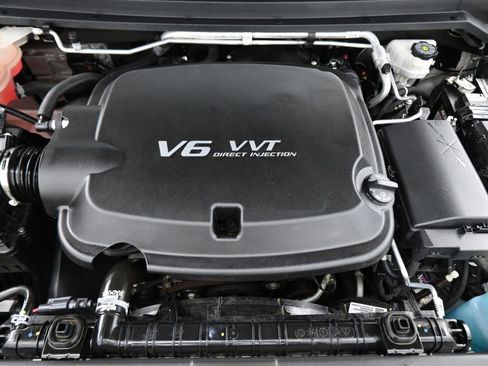 Used 2019 GMC Canyon SLE w/ SLE Convenience Package image 18