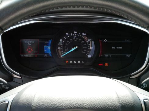 Used 2020 Ford Fusion SE w/ Equipment Group 151A FWD image 21