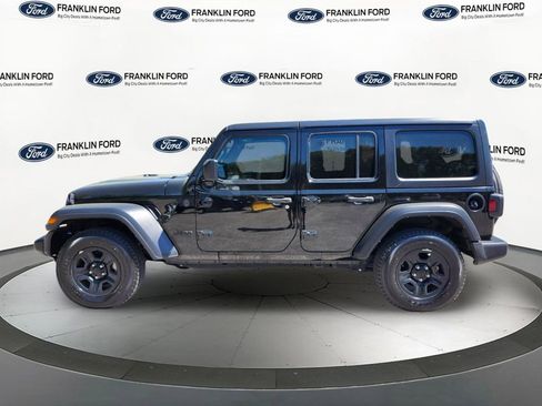 Used 2022 Jeep Wrangler Unlimited Sport AWD/4WD image 2