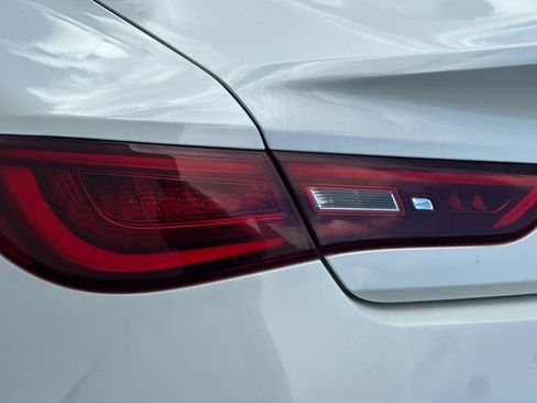 Used 2017 INFINITI Q60 Red Sport 400 image 15