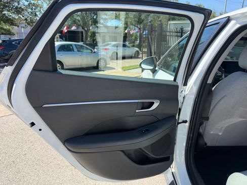 Used 2020 Hyundai Sonata SE FWD image 17