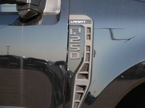 New 2026 Ford F250 Lariat w/ Black Appearance Package AWD/4WD image 10