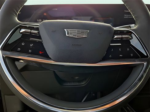 New 2026 Cadillac Vistiq Sport image 17