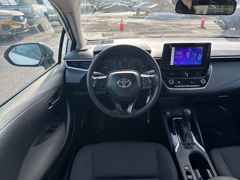 Used 2024 Toyota Corolla LE image 11