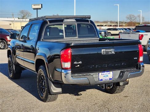Used 2016 Toyota Tacoma SR5 w/ SR5 Appearance Package (SN) image 7