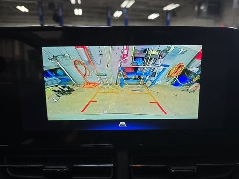 New 2026 Chevrolet Trax ACTIV w/ Driver Confidence Package FWD image 23