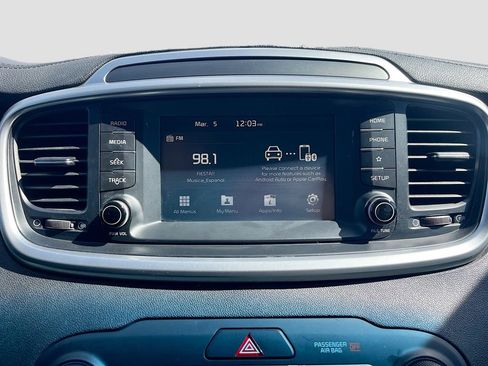 Used 2020 Kia Sorento LX w/ LX I4 Convenience Package FWD image 14