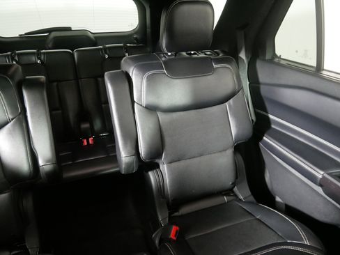 Used 2020 Ford Explorer ST w/ Premium Technology Package image 14