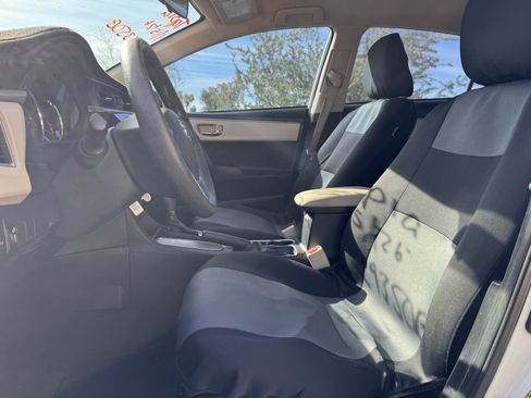 Used 2014 Toyota Corolla LE image 11