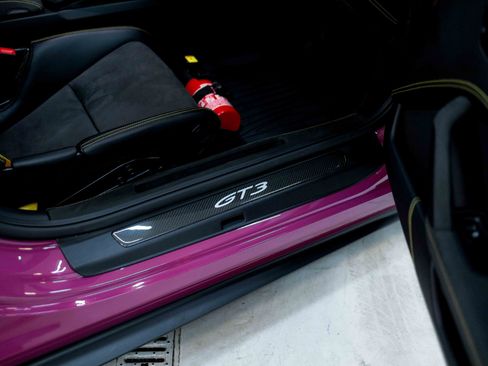 Used 2024 Porsche 911 GT3 image 40