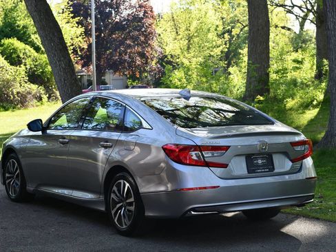 Used 2019 Honda Accord Touring image 6