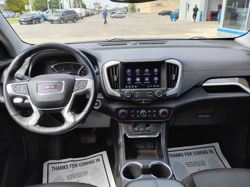 Used 2019 GMC Terrain SLT w/ Preferred Package AWD/4WD image 4