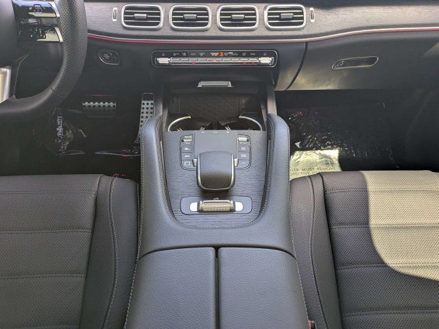 Used 2026 Mercedes-Benz GLS 580 4MATIC image 18