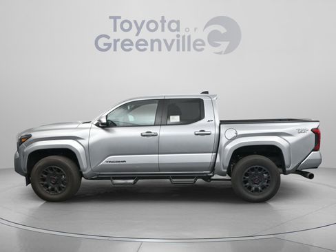 Used 2024 Toyota Tacoma TRD Sport RWD image 6
