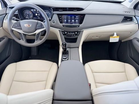New 2026 Cadillac XT5 Premium Luxury w/ Driver Assist Package AWD/4WD image 13