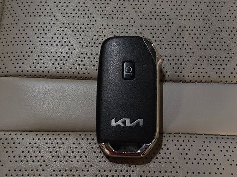 Used 2022 Kia Sorento SX AWD/4WD image 32