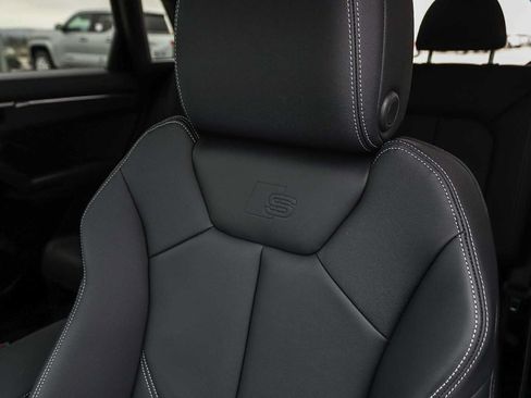 Used 2025 Audi Q3 2.0T Premium w/ Convenience Package AWD/4WD image 36