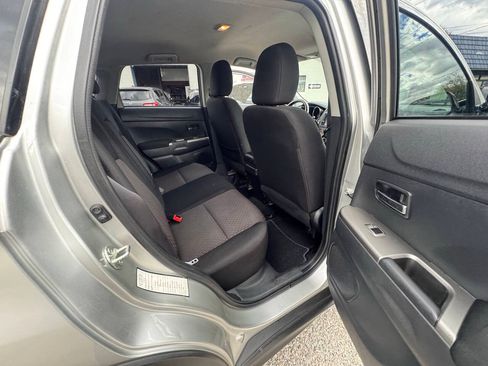 Used 2019 Mitsubishi Outlander Sport SE FWD image 45
