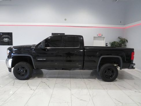 Used 2015 GMC Sierra 2500 SLE w/ SLE Preferred Package AWD/4WD image 7