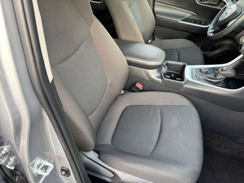 Used 2025 Toyota RAV4 LE image 35