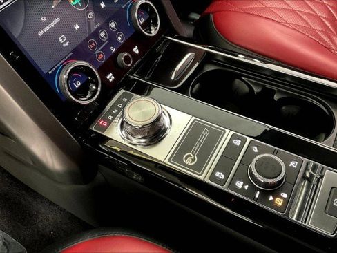 Used 2019 Land Rover Range Rover SV Autobiography Dynamic image 17