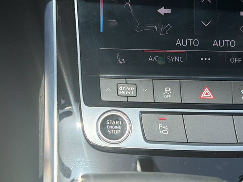 Certified 2025 Audi Q7 2.0T Premium AWD/4WD image 18
