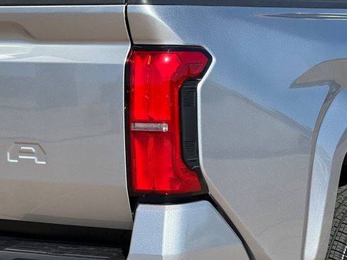 New 2025 Toyota Tacoma SR5 image 31