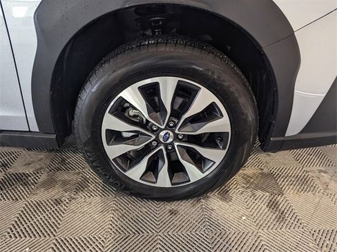 Certified 2025 Subaru Outback Limited image 20