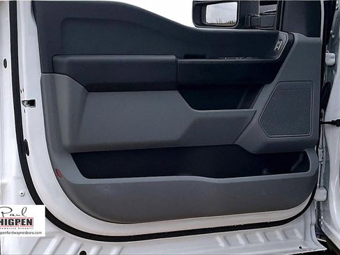 Used 2025 Ford F250 XL w/ XL Chrome Package image 23