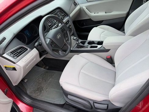 Used 2017 Hyundai Sonata SE FWD image 9