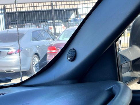 Used 2006 Chevrolet Silverado 2500 LT w/ Heavy-Duty Power Package image 95