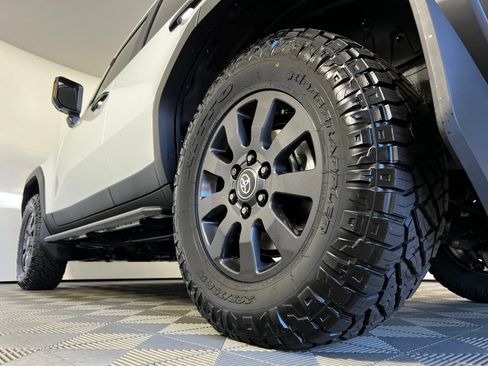 Used 2027 Toyota Land Cruiser AWD/4WD image 29