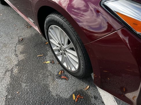 Used 2015 Toyota Avalon XLE Touring image 11