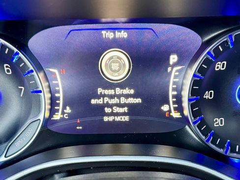 New 2026 Chrysler Pacifica Select image 13