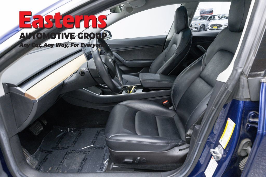 Used 2018 Tesla Model 3 Long Range RWD image 16