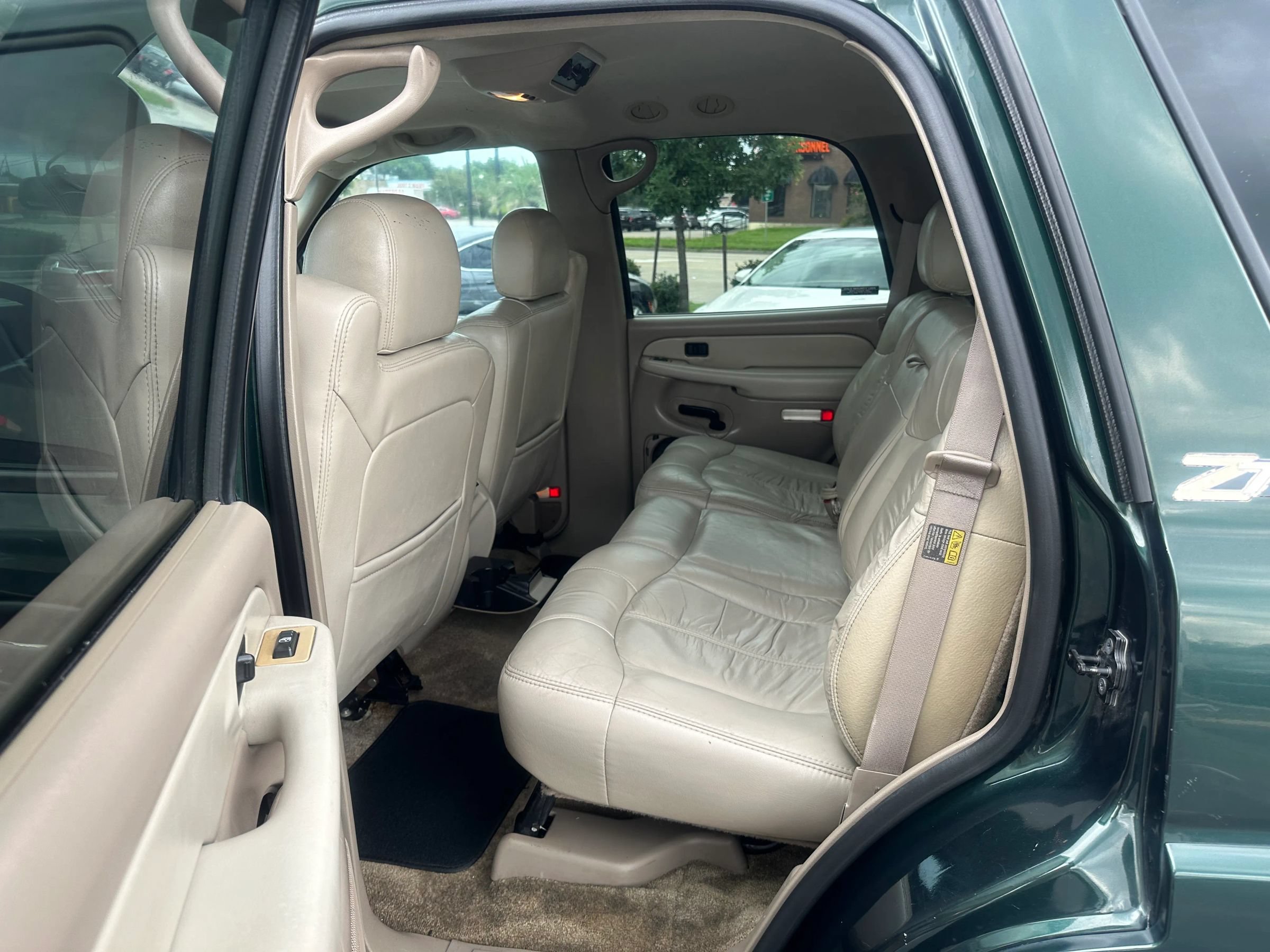 Used 2002 Chevrolet Tahoe Z71 AWD/4WD image 11
