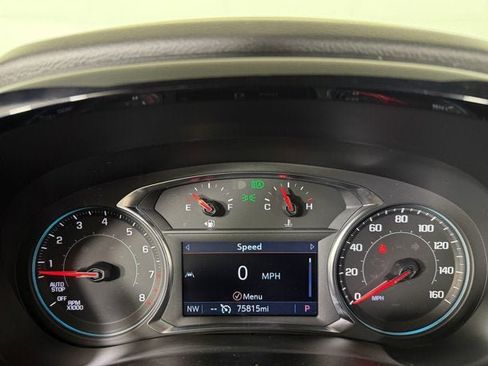 Used 2023 Chevrolet Traverse RS AWD/4WD image 12