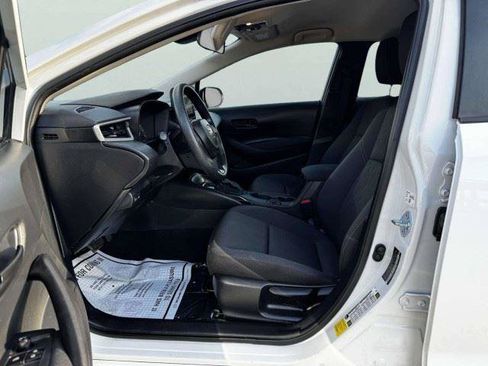 Used 2024 Toyota Corolla LE FWD image 19