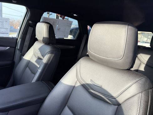 Used 2022 Cadillac XT5 Luxury image 11