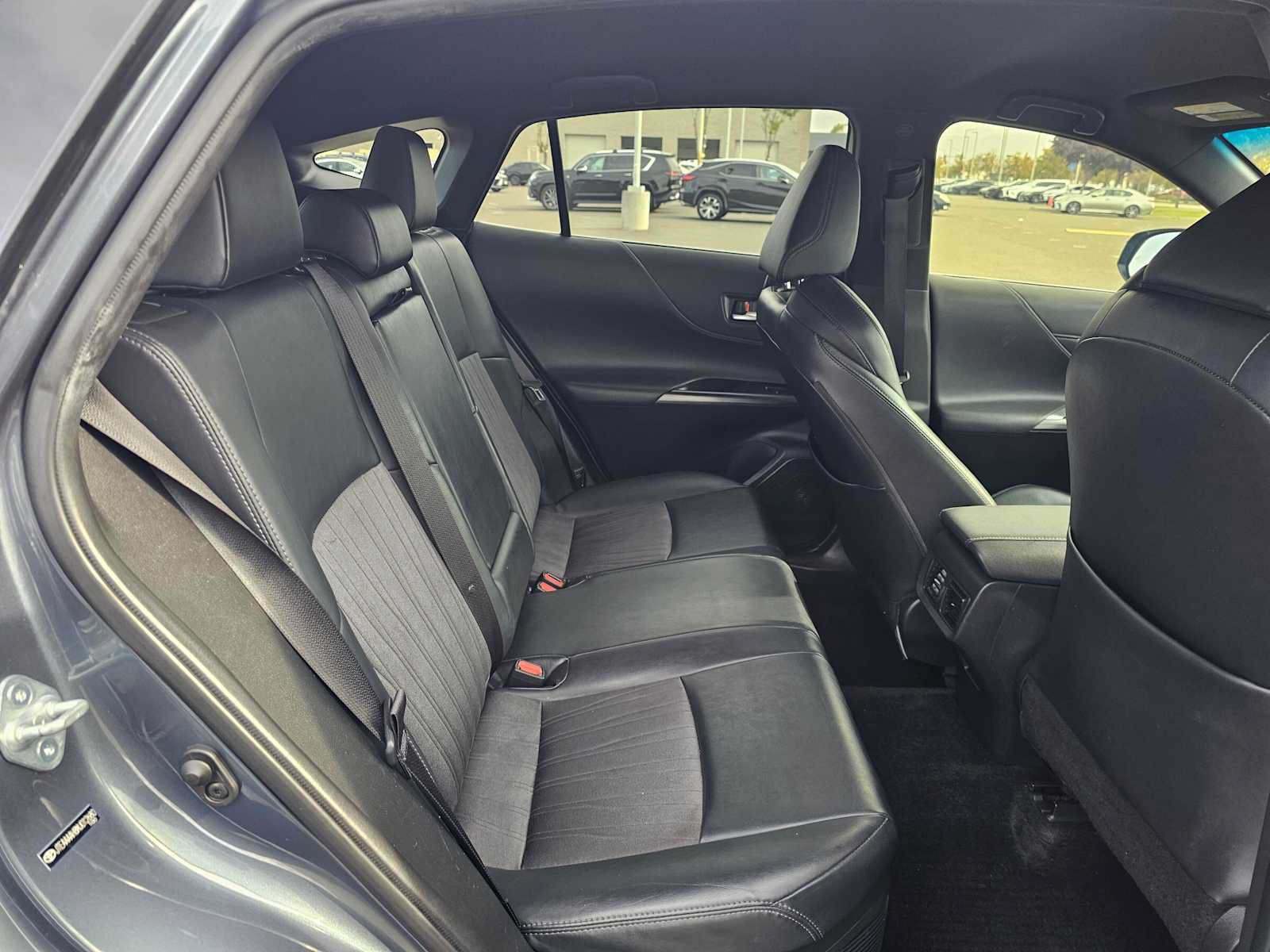 Used 2021 Toyota Venza XLE w/ Carpet Mat Package (TMS) AWD/4WD image 12