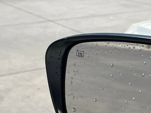 Used 2024 Nissan Murano SV w/ SV Midnight Edition Package image 5