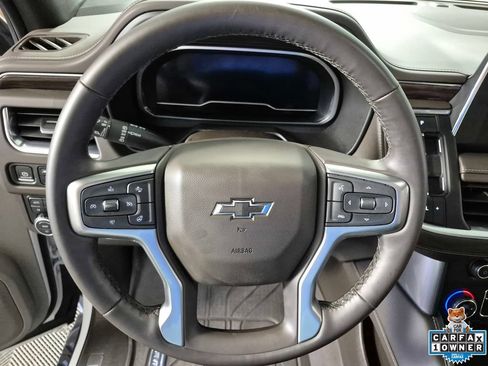 Used 2023 Chevrolet Suburban Z71 w/ Z71 Off-Road Package AWD/4WD image 11