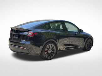 Used 2024 Tesla Model Y Performance AWD/4WD video 3